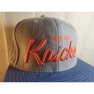 New York Knicks Mitchell & Ness Hardwood Classics Snapback
